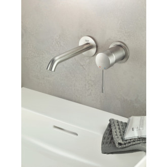 Umývadlová batéria Grohe Essence New bez podomietkového telesa supersteel 19408DC1