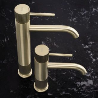 REA Kúpeľňová batéria Lungo Stripe Brush Gold REA-B8051