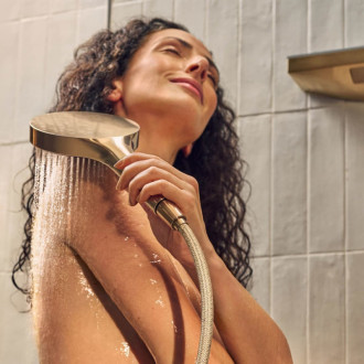 Sprchový set Hansgrohe Rainfinity na stenu kartáčovaný bronz 28744140
