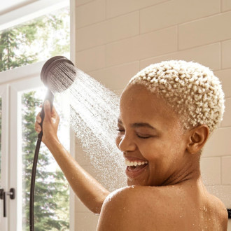 Sprchový systém Hansgrohe Pulsify S na stenu s termostatickou batériou matná čierna 24221670