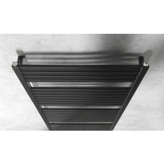 TONDI vykurovacie teleso rovné 600x1330 mm, stredové pripojenie, čierna mat DT486T