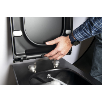 AVVA závesná WC misa Rimless, integrovaná batéria a bidet. spŕška, čierna mat 100315-110